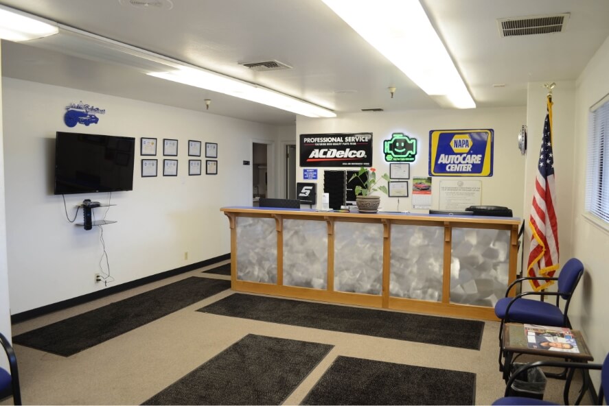 Store Inside - Auto Repair Services
